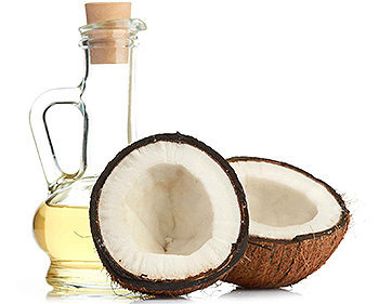 O óleo de coco é rico em gorduras saturadas, antibacterianas e antifúngicas