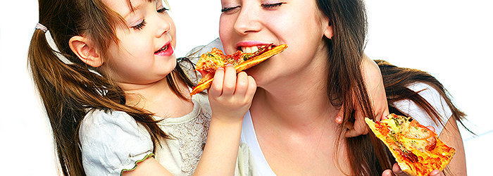 Comer pizza de maneira muito constante pode fazer muito mal para a saúde.