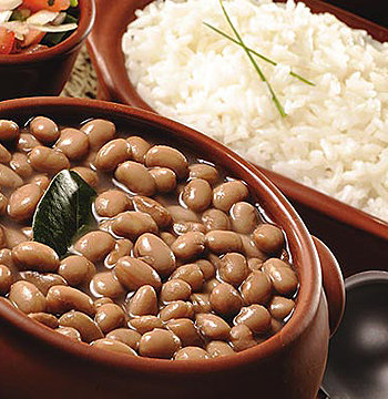 O tradicional arroz e feijão também é uma combinação perfeita do ponto de vista nutricional.