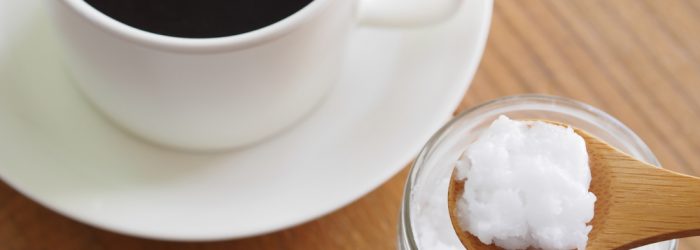 café com óleo de coco